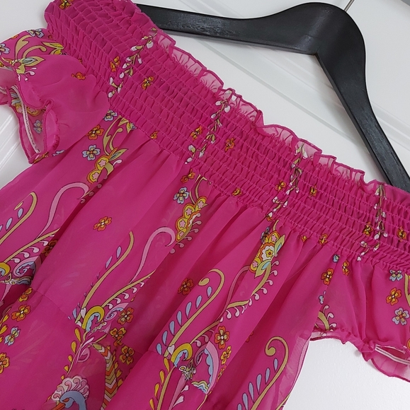 Hot Pink Floral Tops👚🛍 - Picture 6 of 7